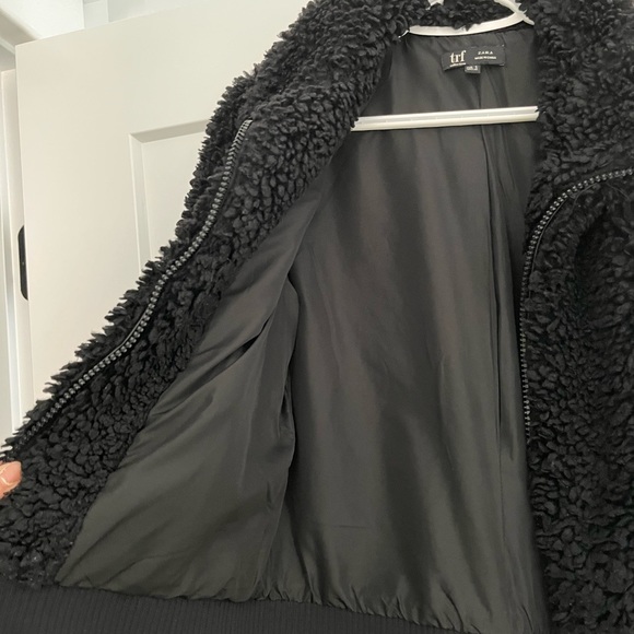 Zara cropped Sherpa jacket - Picture 2 of 3